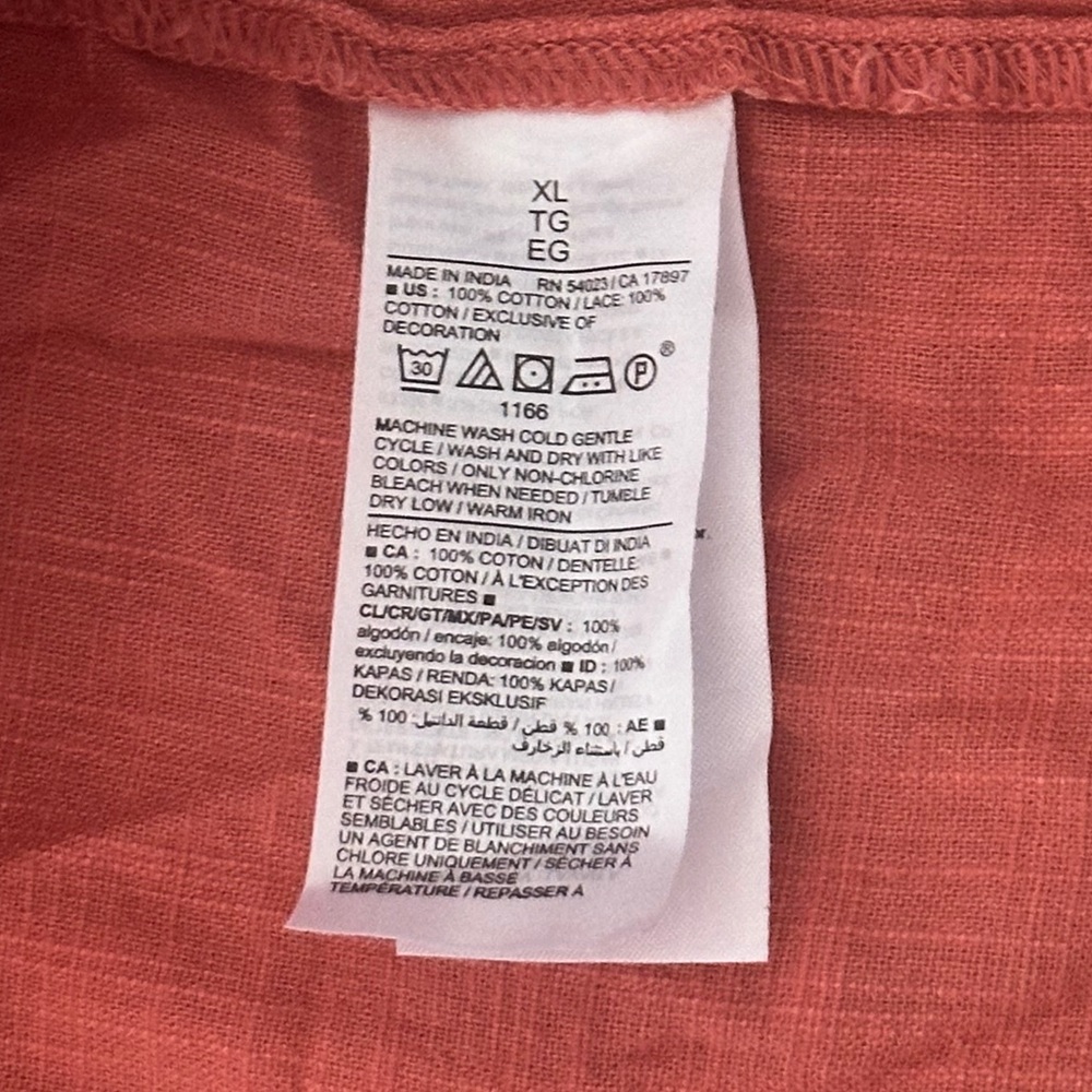 Old Navy Cotton Blouse - Picture 2 of 5